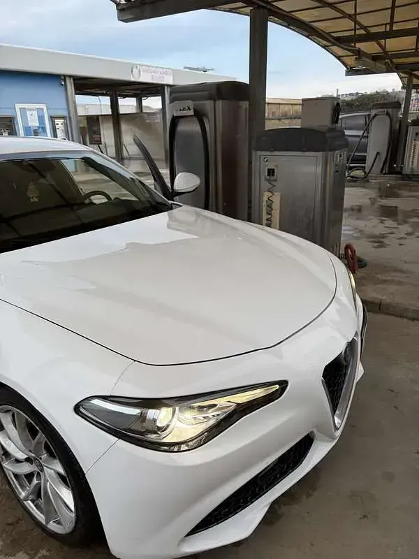 Usata Alfa Romeo Giulia Business 179 CV (131 kW) 2017 Berlina