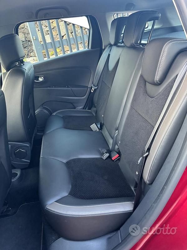 Usata Renault Clio GrandTour Zen 90 CV (66 kW) 2017 Rosso Station wagon