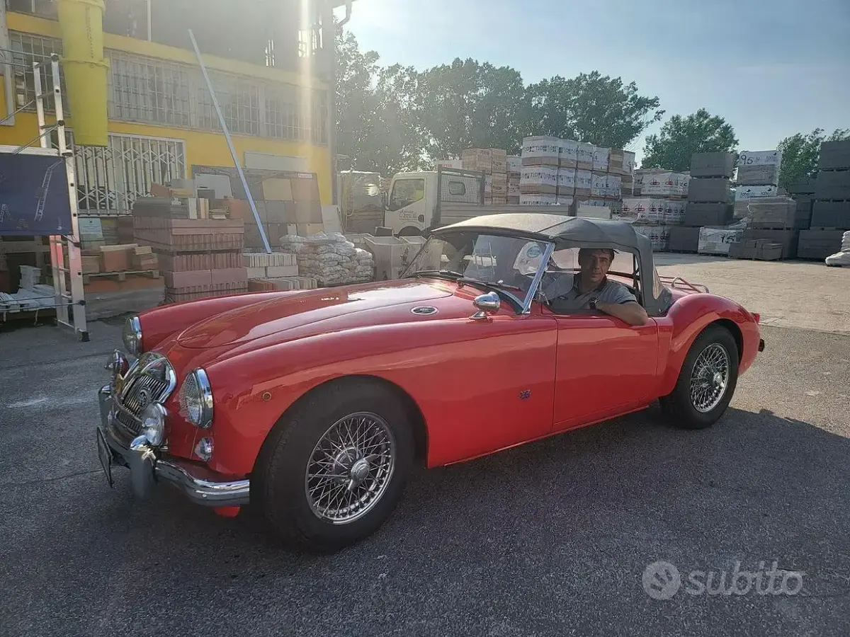 Usata MG MGA 1950 Rosso Cabrio
