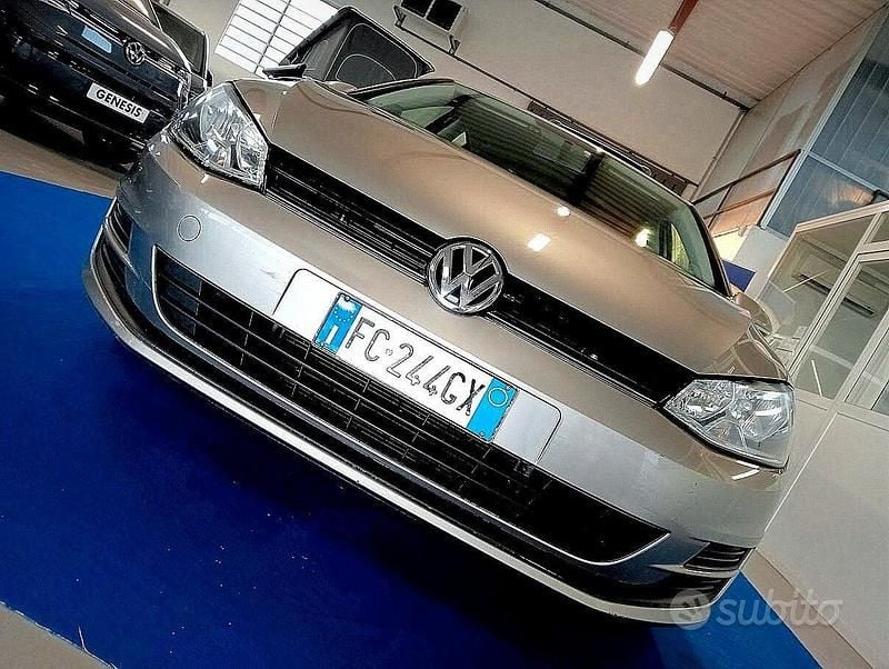 Usata VW Golf Trendline 86 CV (63 kW) 2016 Gray Berlina