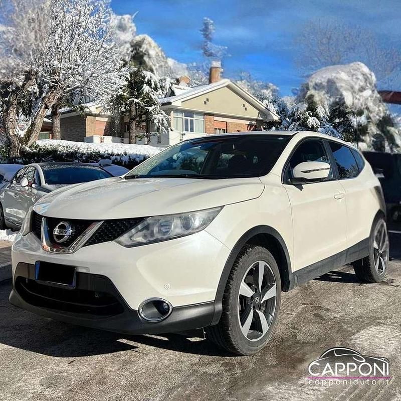 Bianco Usata 2015 Nissan Qashqai Pure SUV | 8800 € (Super prezzo) - Immagine 1/4