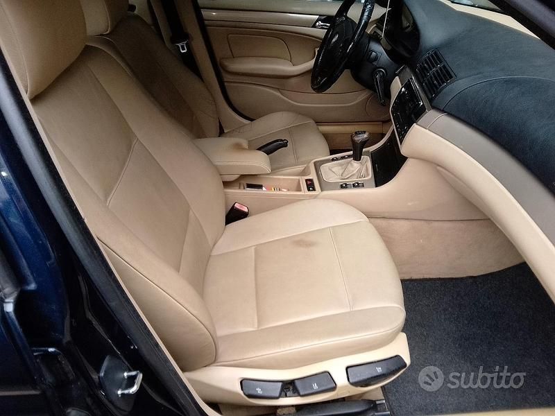 Usata BMW 330 184 CV (135 kW) 2000 Blu Berlina