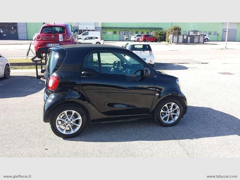 Usata Smart ForTwo Coupé Passion 41 kW (56 CV) 2018 Nero Coupé