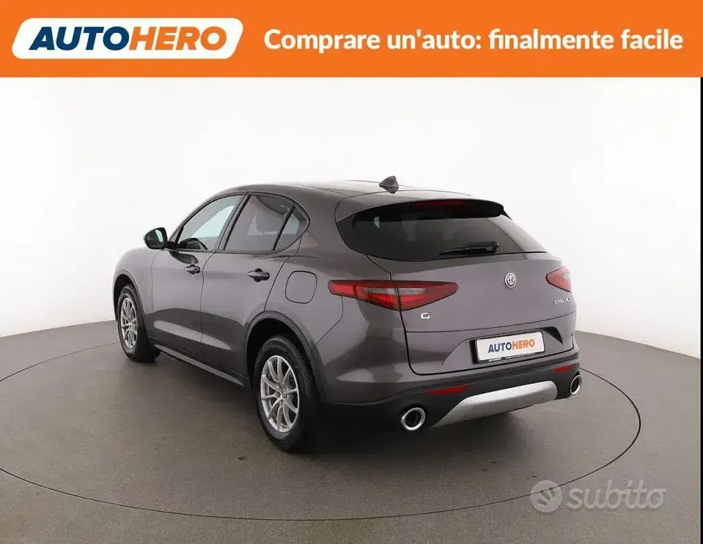 Usata Alfa Romeo Stelvio Business 180 CV (132 kW) 2018 Grigio SUV