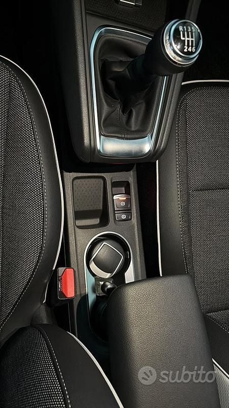 Usata Renault Captur Techno 2023 Blu SUV