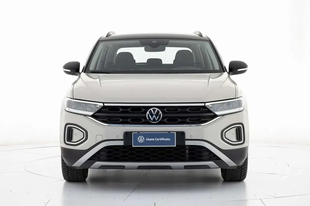 Usata VW T-Roc Life 110 CV (80 kW) 2022 Grigio SUV