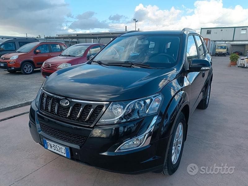Blu Usata 2018 Mahindra XUV500 SUV | 6900 € (Super prezzo) - Immagine 1/4