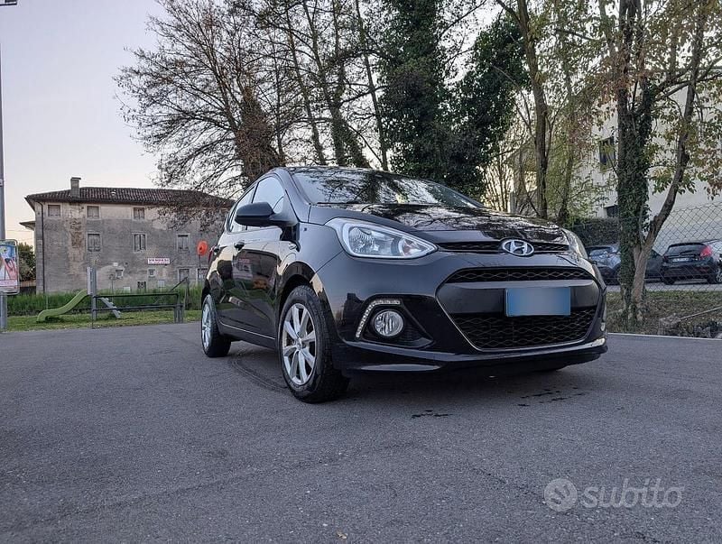 Begagnad Hyundai i10 69 HK (50 kW) 2014 Svart Halvkombi