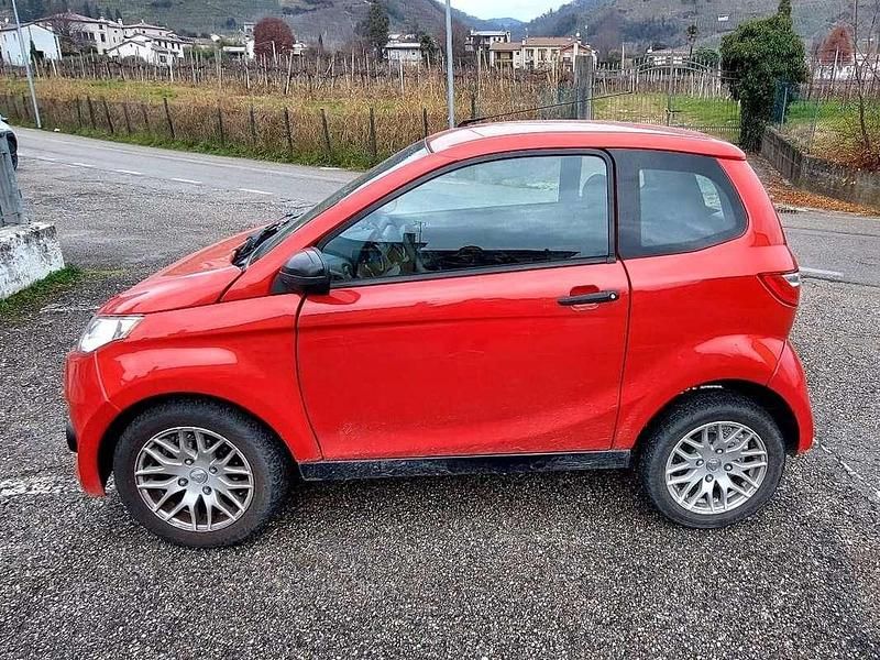 Usata Aixam City 2018 Rosso Utilitaria