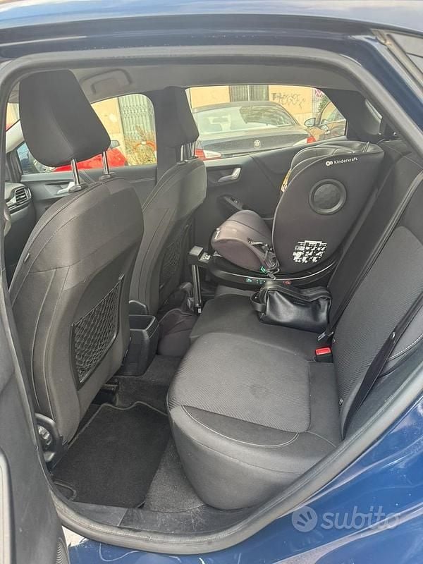 Usata Ford Puma 95 CV (69 kW) 2020 Blu Station wagon