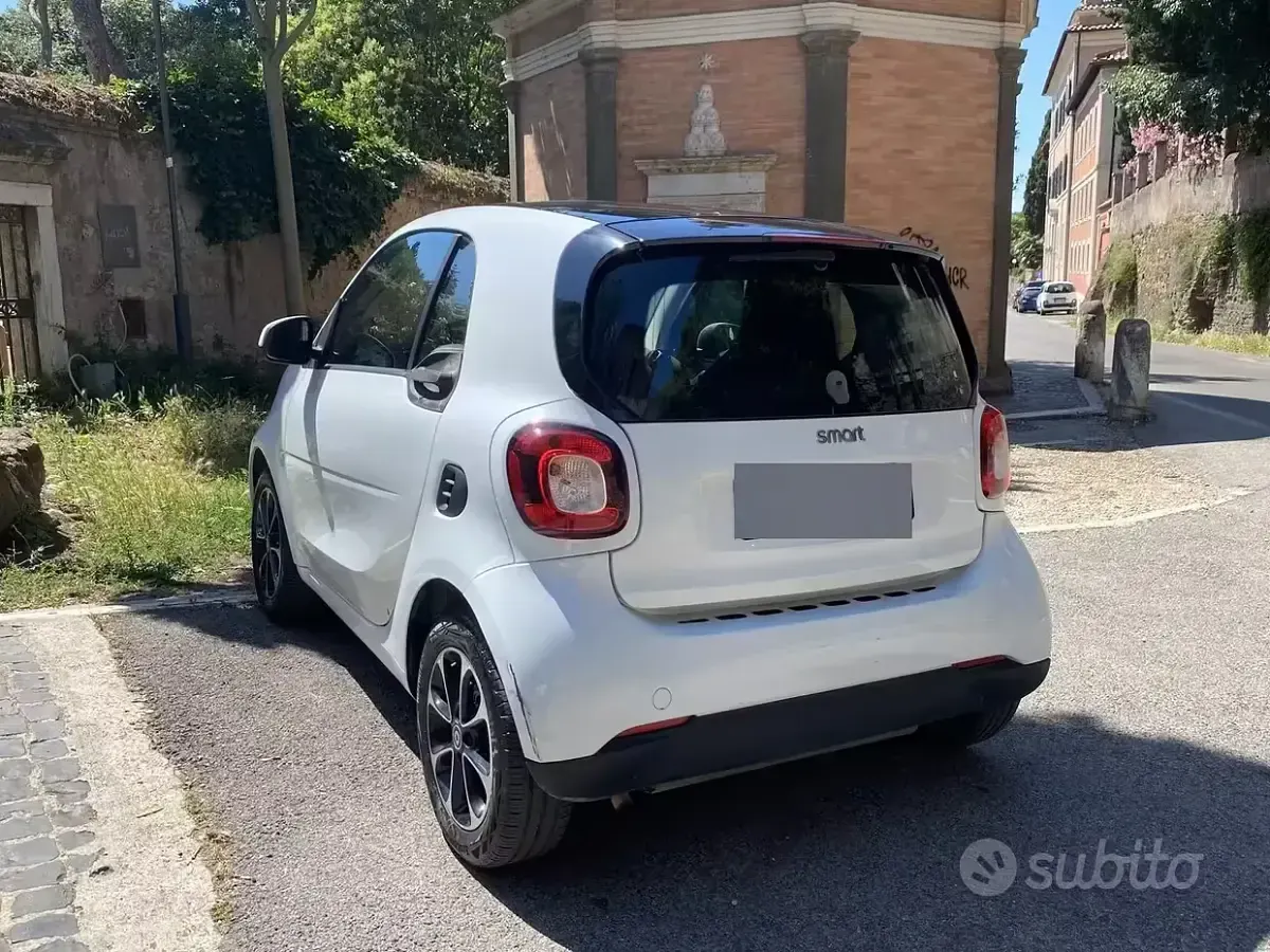 Usata Smart ForTwo Coupé 71 CV (52 kW) 2016 Bianco Coupé