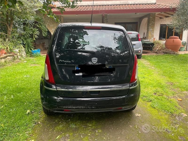 Usata Lancia Musa 2008 Nero Monovolume