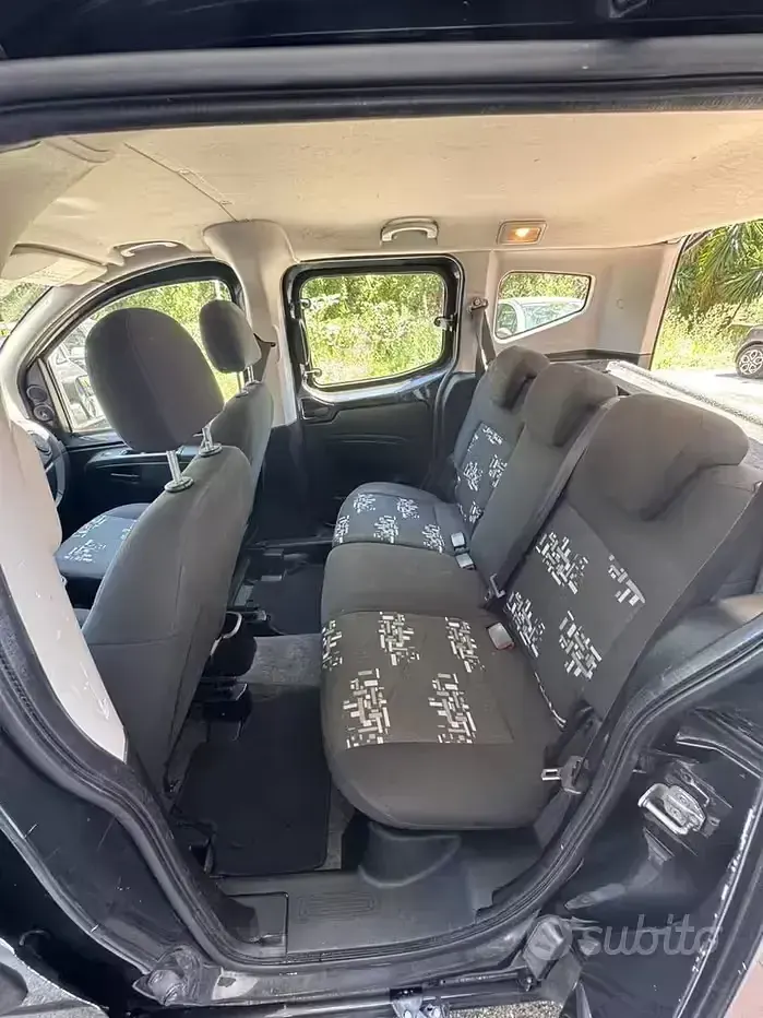 Usata Fiat Qubo Trekking 73 CV (53 kW) 2012 Nero Monovolume