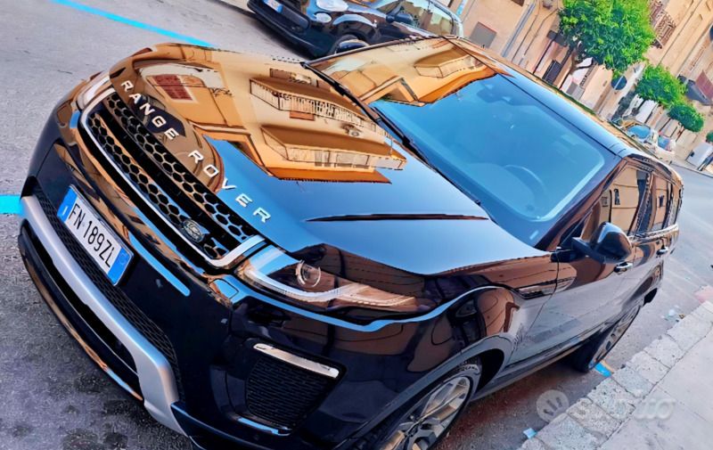 Nero Usata 2018 Land Rover Range Rover evoque Dynamic SUV | 25.900 € (Cara) - Immagine 1/4