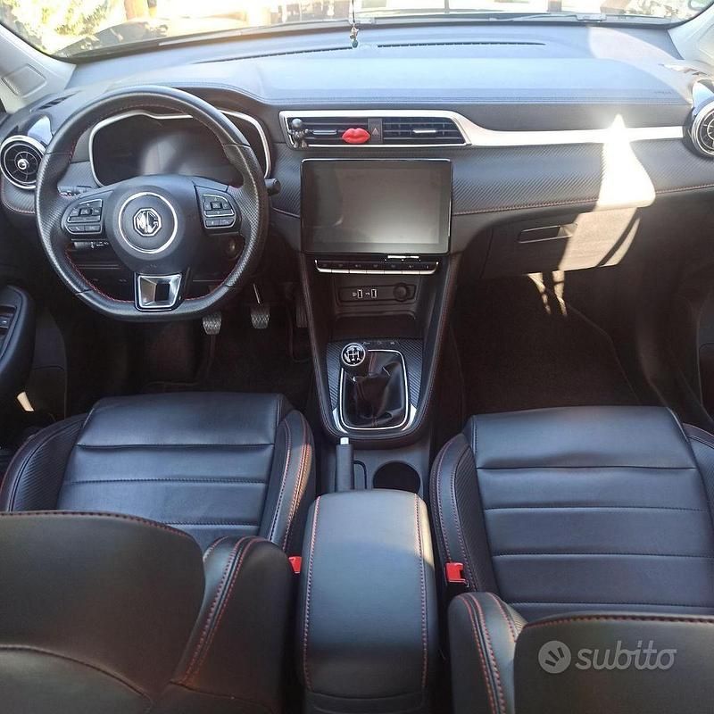 Usata MG ZS Luxury 106 CV (77 kW) 2023 Nero SUV