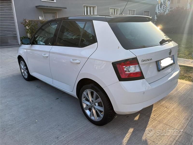 Usata Skoda Fabia 75 CV (55 kW) 2018 Bianco Utilitaria