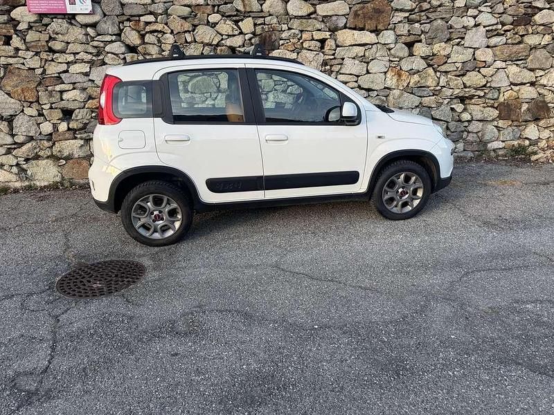 Usata Fiat Panda 4x4 86 CV (63 kW) 2016 Utilitaria