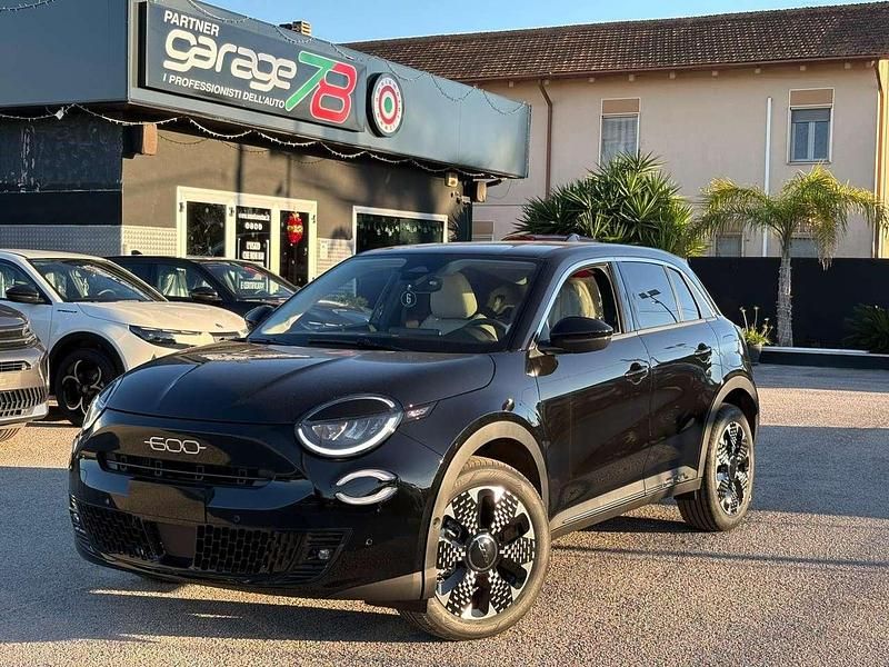 Nuova Fiat 600 La Prima 101 CV (74 kW) 2025 Other SUV