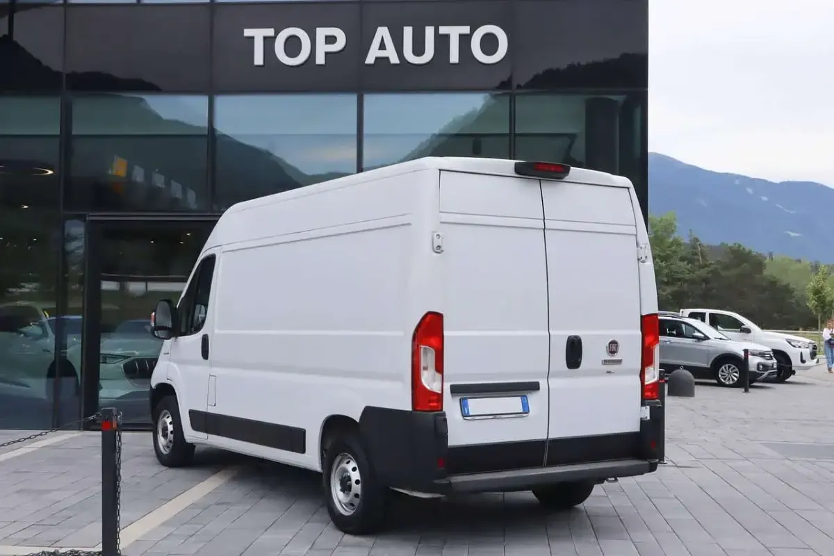 Usata Fiat Ducato 140 CV (102 kW) 2021 Bianco Furgone