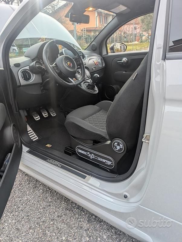 Usata Abarth 595 Pista 165 CV (121 kW) 2020 Grigio Coupé