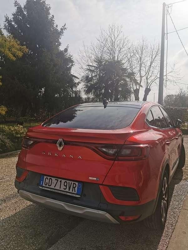 Begagnad Renault Arkana Intens 140 HK (102 kW) 2021 SUV