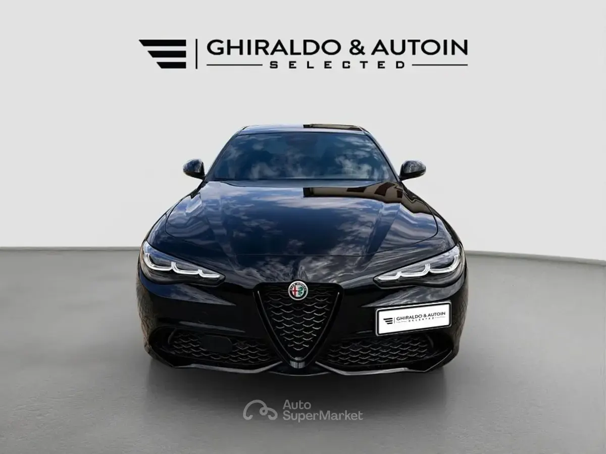 Usata Alfa Romeo Giulia 280 CV (205 kW) 2025 Nero Berlina