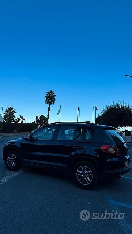 Usata VW Tiguan 140 CV (102 kW) 2010 Nero SUV