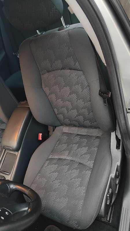 Usata Mercedes C220 Avantgarde 143 CV (105 kW) 2002 Argento Station wagon