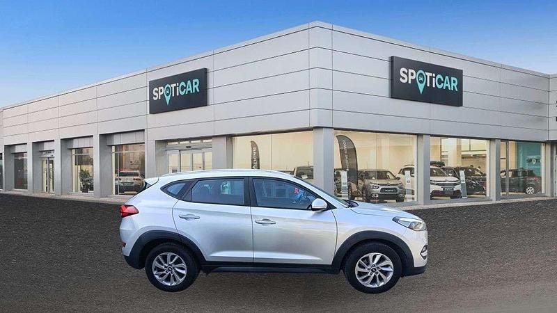 Usata Hyundai Tucson Comfort 136 CV (100 kW) 2015 Argento metallizzato SUV