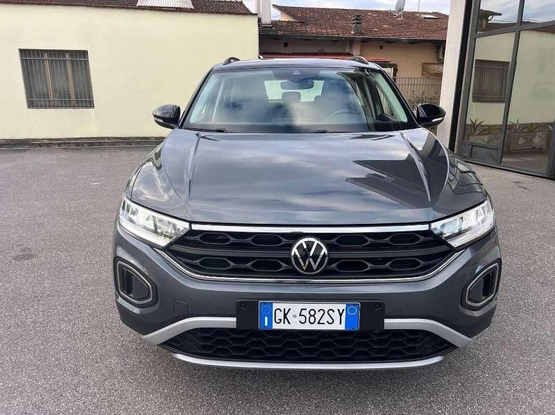 Usata VW T-Roc Life 116 CV (85 kW) 2022 Grigio SUV