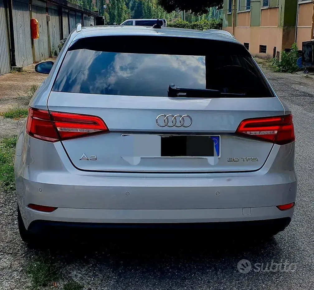 Usata Audi A3 116 CV (85 kW) 2019 Grigio Berlina
