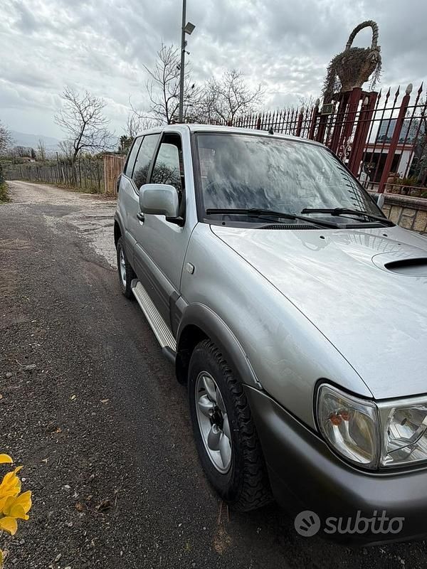 Usata Nissan Terrano 2001 Grigio SUV