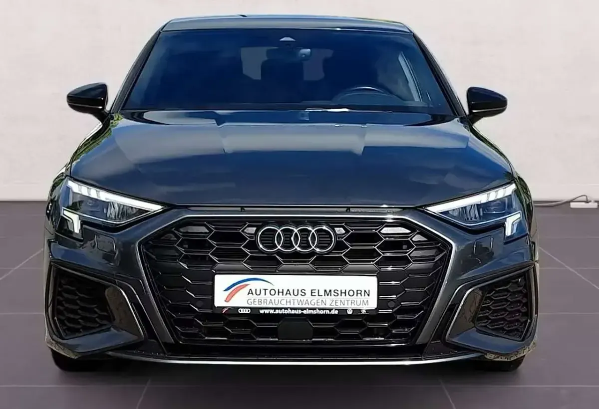 Usata Audi A3 S-Line 150 CV (110 kW) 2022 Grigio Berlina