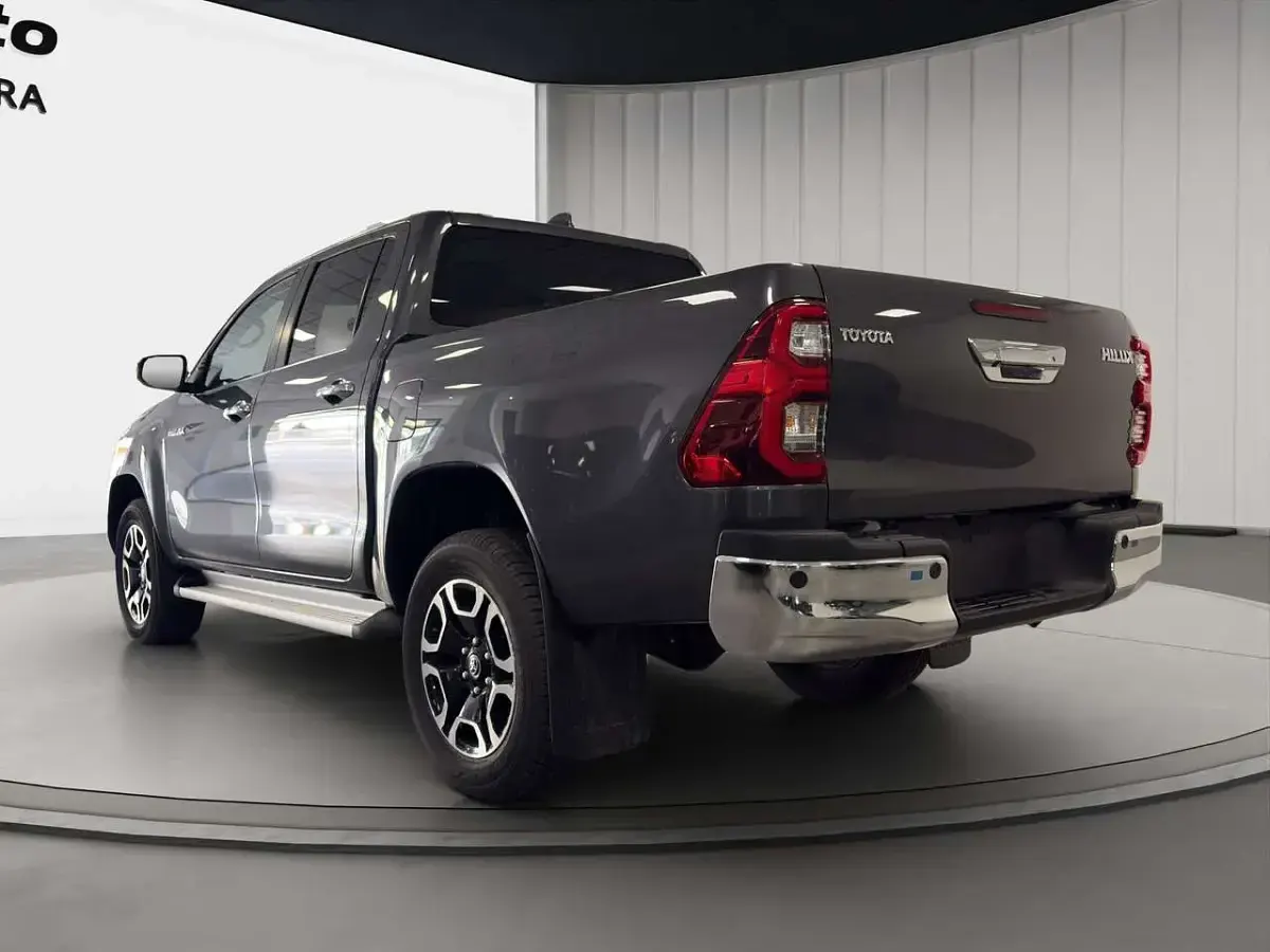 Nouvelle Toyota HiLux Executive 150 ch (110 kW) 2026 Gris Pick-up