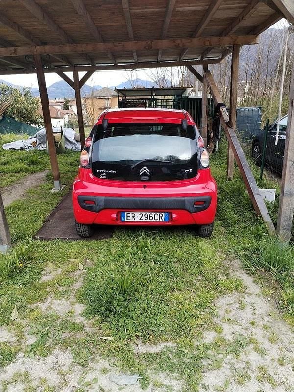 Usata Citroën C1 Attraction 68 CV (50 kW) 2013 Rosso Utilitaria