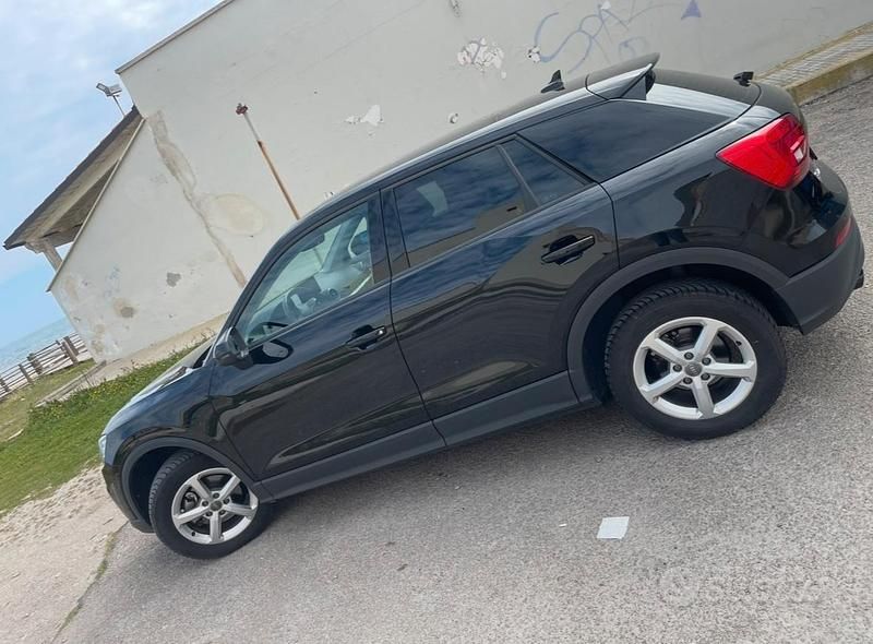 Usata Audi Q2 116 CV (85 kW) 2019 Nero SUV