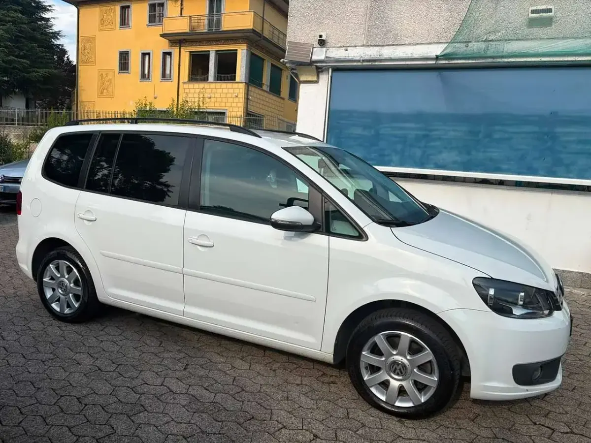 Usata VW Touran Trendline 150 CV (110 kW) 2015 Bianco Monovolume
