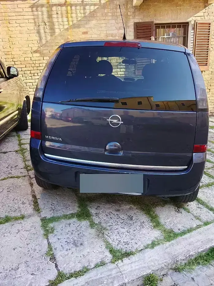 Usata Opel Meriva 90 CV (66 kW) 2006 Bluazzurro Monovolume