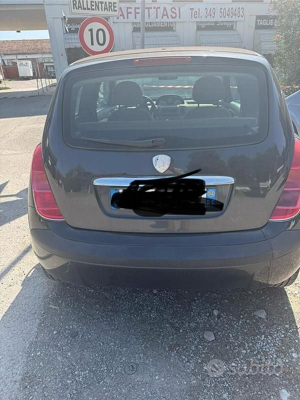 Usata Lancia Ypsilon 2004 Utilitaria