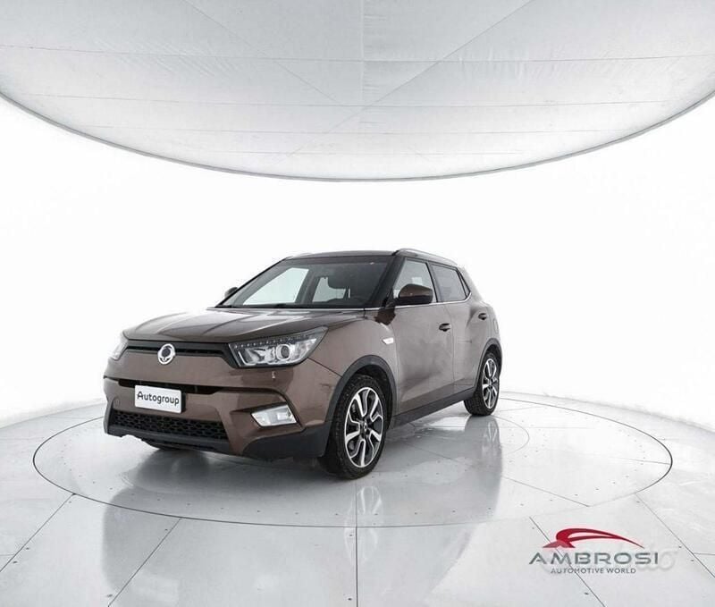 Marrone Usata 2015 Ssangyong Tivoli SUV | 4802 € (Buon prezzo) - Immagine 1/4