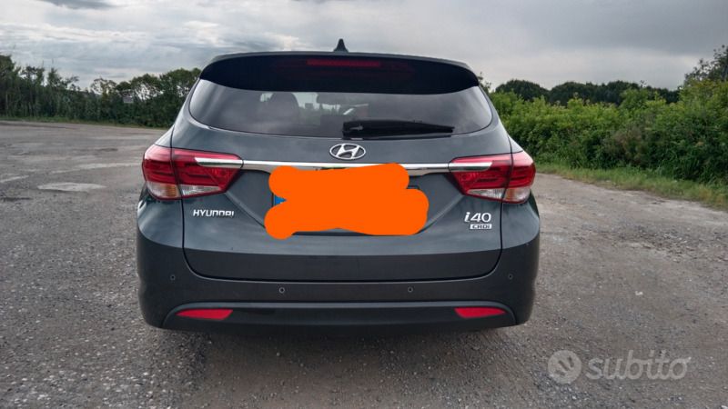 Usata Hyundai i40 136 CV (100 kW) 2017 Nero Station wagon