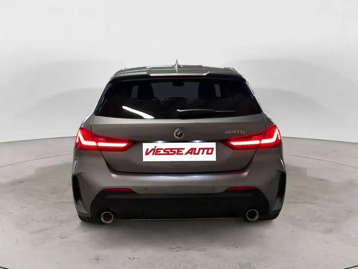 Usata BMW 128 Comfort Edition 265 CV (194 kW) 2023 Grigio Berlina