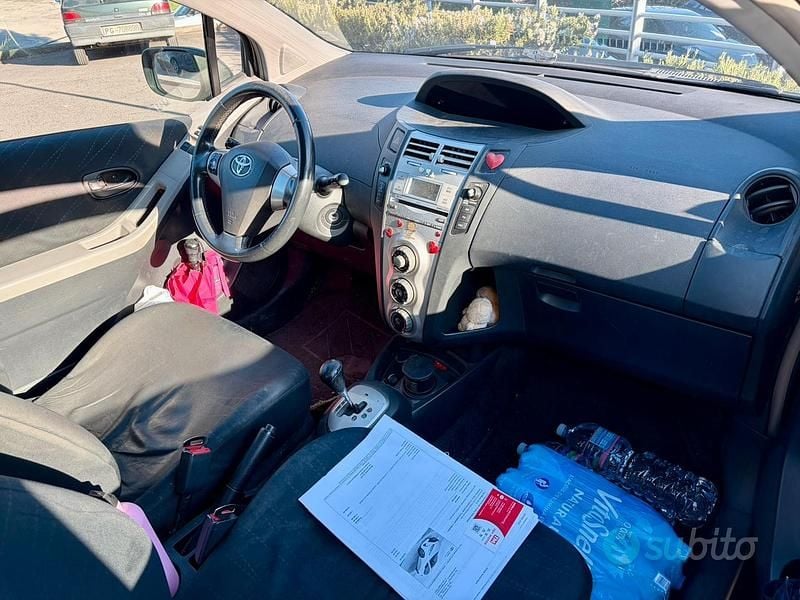 Usata Toyota Yaris 2006 Nero Utilitaria