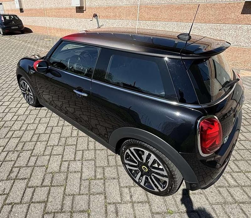 Usata Mini Cooper SE 75 kW (102 CV) 2023 Utilitaria