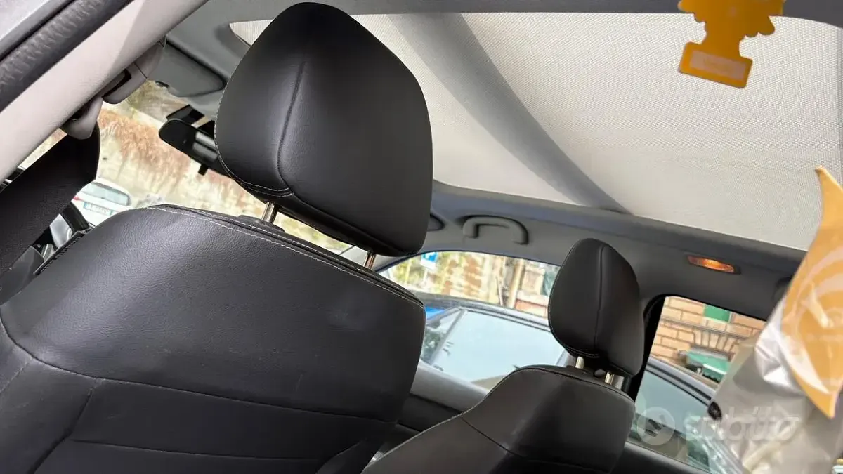 Usata Suzuki Vitara 140 CV (102 kW) 2019 Grigio SUV