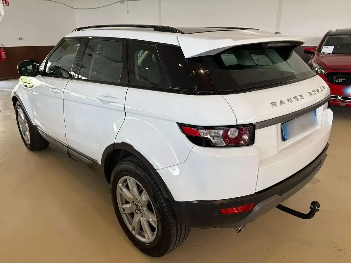 Begagnad Land Rover Range Rover evoque Pure 150 HK (110 kW) 2013 Vit SUV