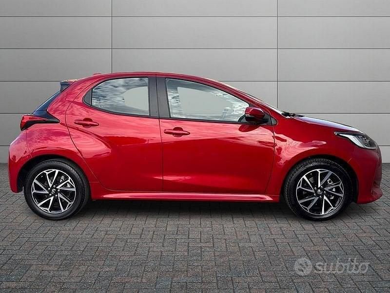 Usata Toyota Yaris Hybrid Trend 116 CV (85 kW) 2022 Rosso Berlina