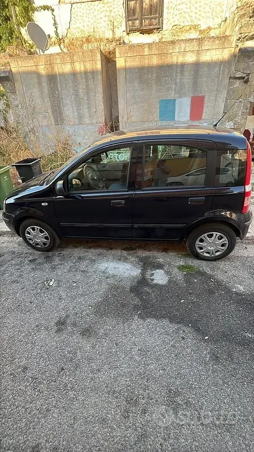 Usata Fiat Panda 69 CV (50 kW) 2011 Bluazzurro Utilitaria