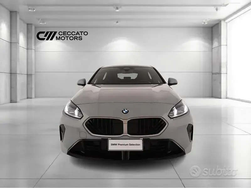 Usata BMW 118 M Sport 150 CV (110 kW) 2025 Grigio Utilitaria
