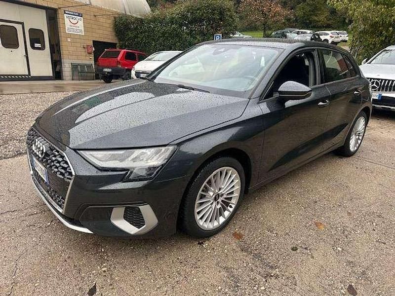 Usata Audi A3 110 CV (80 kW) 2021 Grigio Berlina